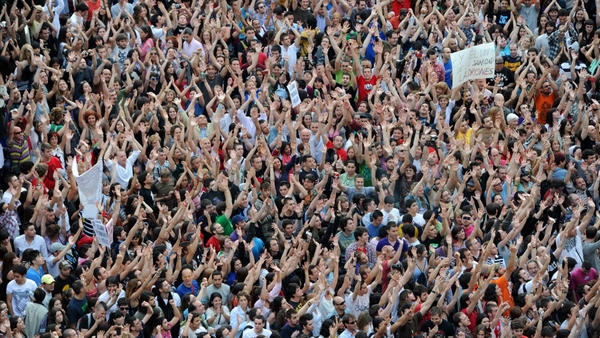 Thousands protest in Spain over the high level of unemployment and austerity