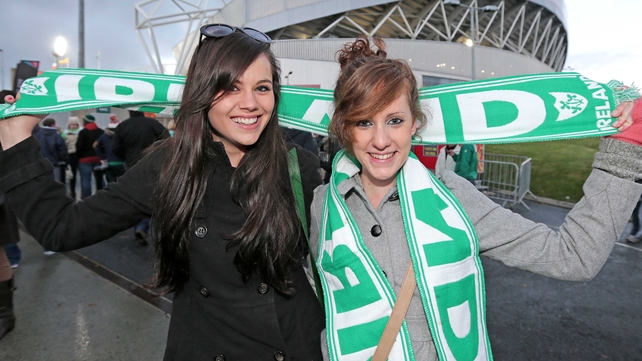 Ireland fans wrap up ahead of the game at Thomond Park
