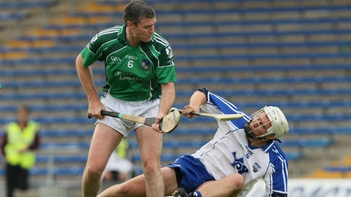 Geary in action against Waterford's Stephen Molumphy in the 2009 Munster semi-final