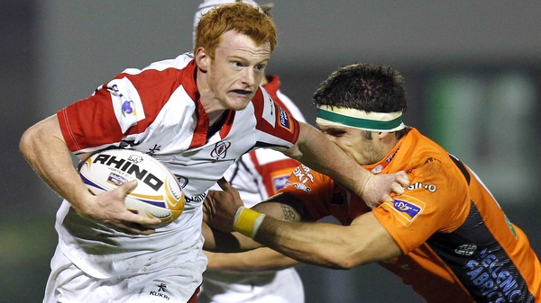 Peter Nelson holds off Marco Filippucci