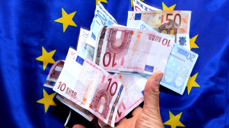 41% of those surveyed by Sentix expect at least one country to leave the euro zone within next 12 months