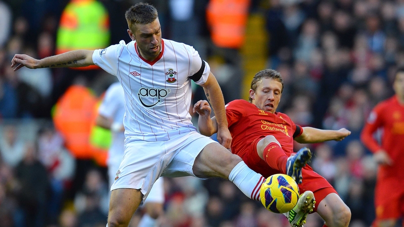Lucas Leiva (R) returned to the Liverpool starting line-up following injury