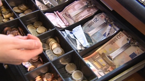 The average monthly household income now stands at €2,710