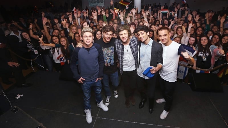 1D meet some fans in NYC yesterday