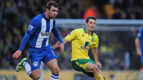 Wes Hoolahan celebrated his new deal with Norwich City with the winning goal at Carrow Road