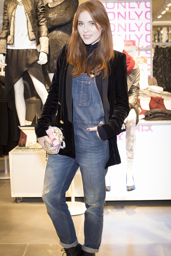 Angela Scanlon