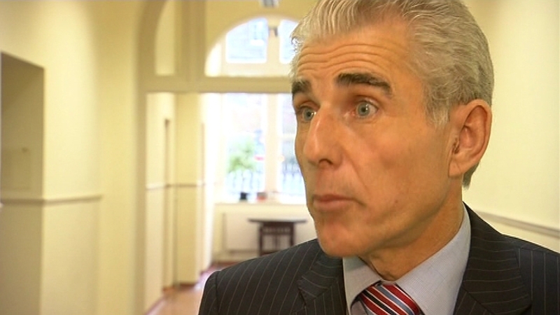 Liam Doran has condemned the pay rate for new nursing positions