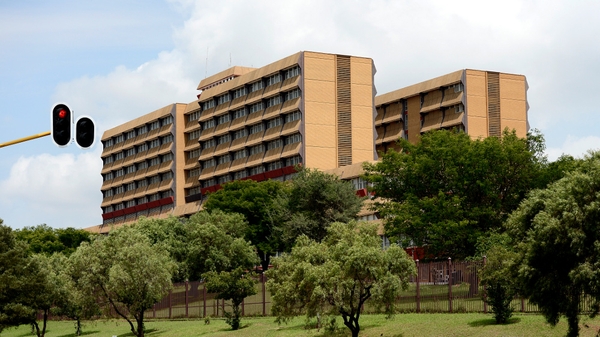 Nelson Mandela will spend Christmas Day in hospital in Pretoria
