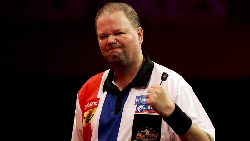 World champion Ray van Barneveld lost first set 3-0 to Chisnall