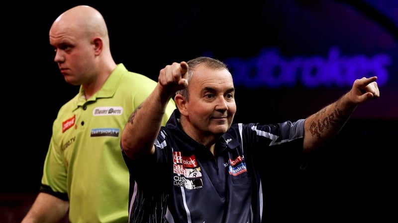 Phil Taylor beat Michael van Gerwen in the PDC World Darts Championship final