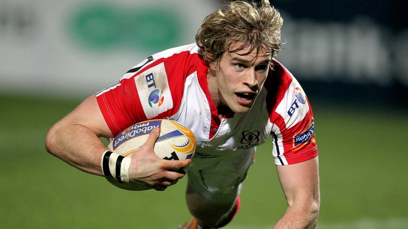 Andrew Trimble lunges over the line for Ulster's third try of the game