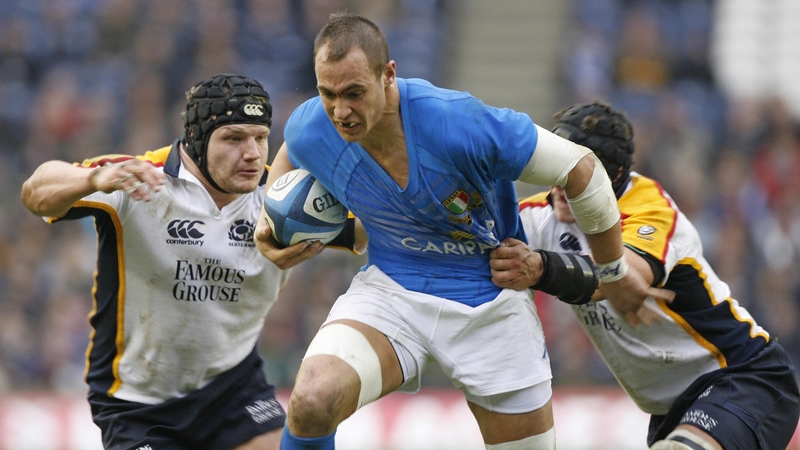 Sergio Parisse has been added to the Barbarians squad to take on the Lions