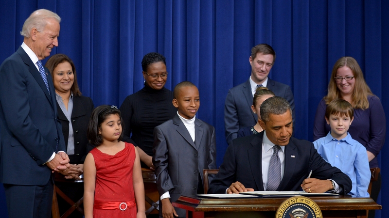 US President Barack Obama signs executive actions to curb gun violence