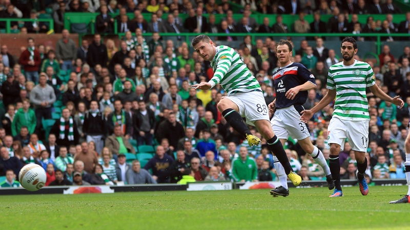 Neil Lennon is confident he will not lose leading scorer Gary Hooper to Norwich City