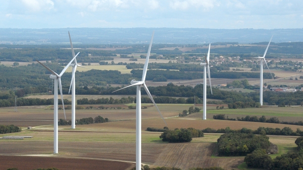 Offaly County Council urges a 'precautionary approach' over the development of large-scale wind turbines