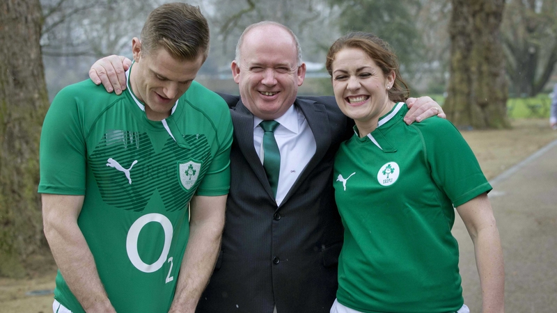 Declan Kidney with men's captain Jamie Heaslip and women's captain Fiona Coghlan at yesterday's RBS Six Nations launch in London
