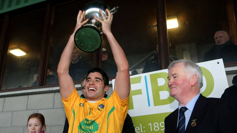 Emlyn Mulligan lifts the FBD Connacht League trophy