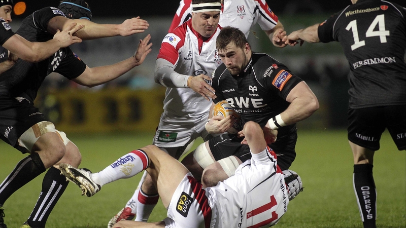 Ulster's Rob Herring and Michael Allen tackle Morgan Allen