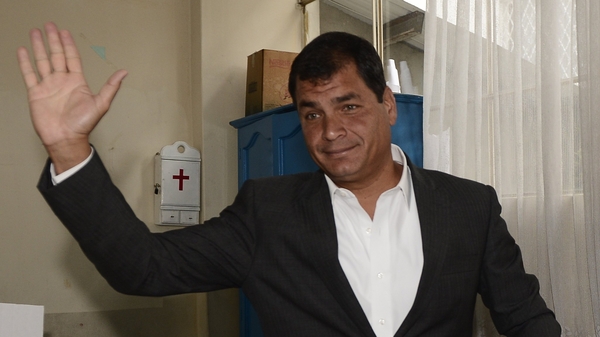 Ecuador leader Rafael Correa discussed case of Edward Snowden with US Vice President Joe Biden