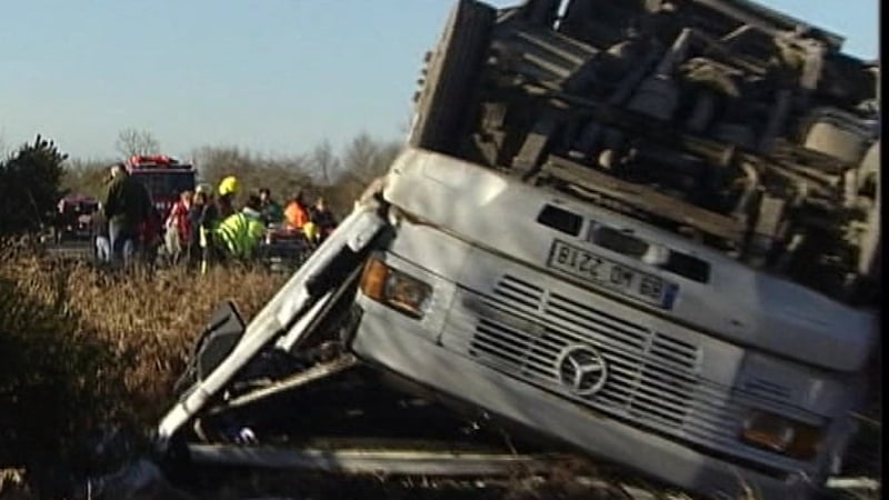 A teenager was killed after bus crashed in Clara in 2006