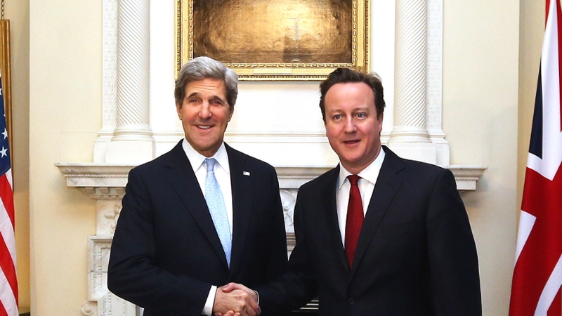US Secretary of State John Kerry met British Prime Minister David Cameron