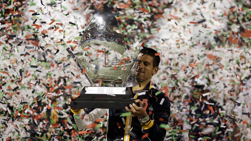 Novak Djokovic extended his unbeaten streak this year to 13 matches with victory in Dubai