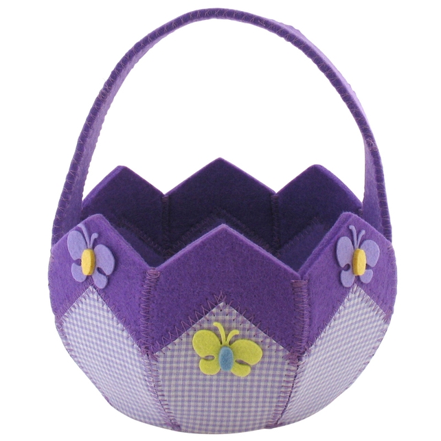 Small felt Easter basket, €8