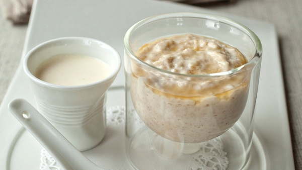 MacNean porridge with Irish Mist and honey