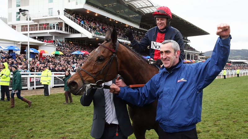 It looks like Bobs Worth will head straight to Prestbury Park in March