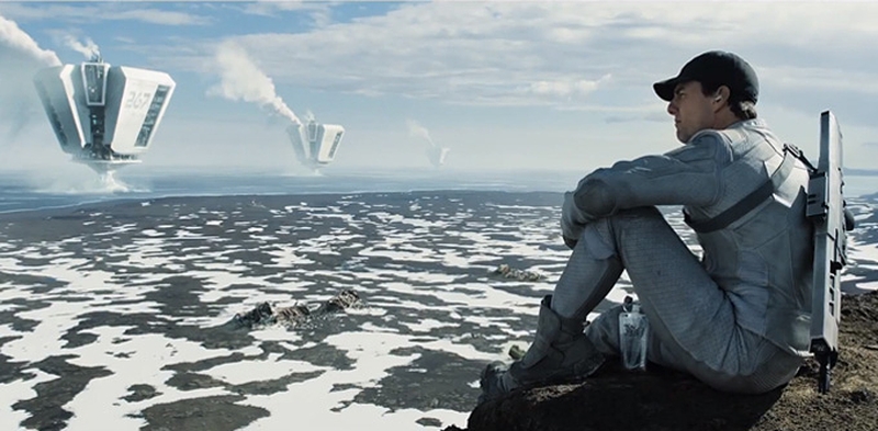 Tom Cruise plays drone mechanic Jack Harper