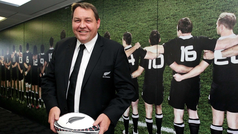 Steve Hansen will be in charge on the All Blacks until 2017