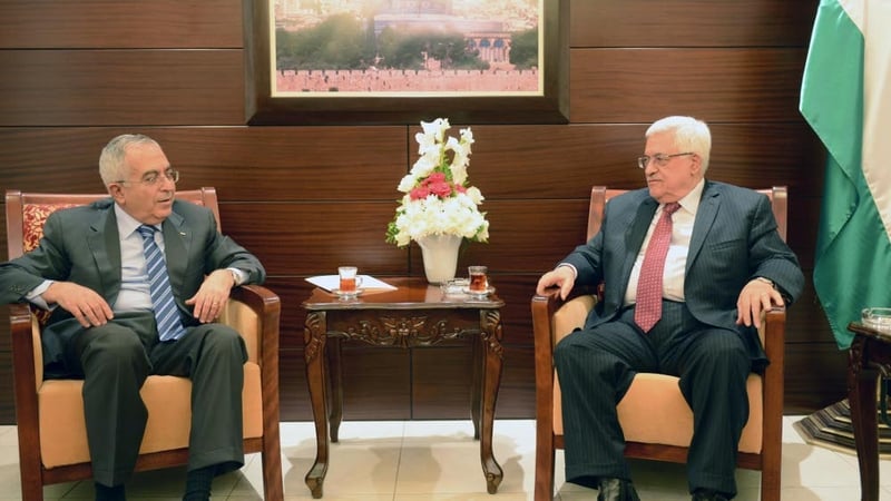 Salam Fayyad (L) quit after months of tension between him and Mahmoud Abbas (R)