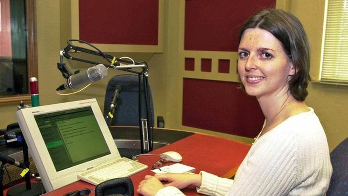 Póilín Ní Chiaráin: Tuairisceoir RnaG, Béal Feirste.