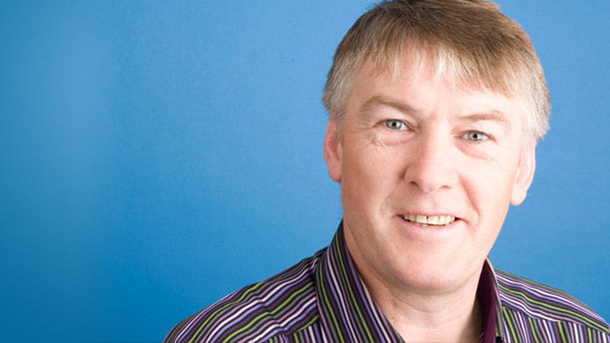 Ardtráthnóna: Dé Luain 19 Deireadh Fómhair 2020.