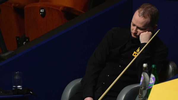 Graeme Dott gets some shut eye during a Peter Ebdon break