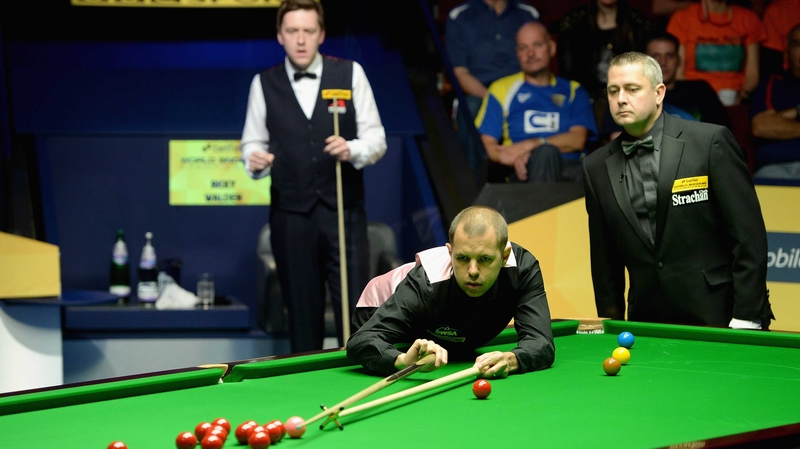 Barry Hawkins had a best break of only 19 in the opening four frames