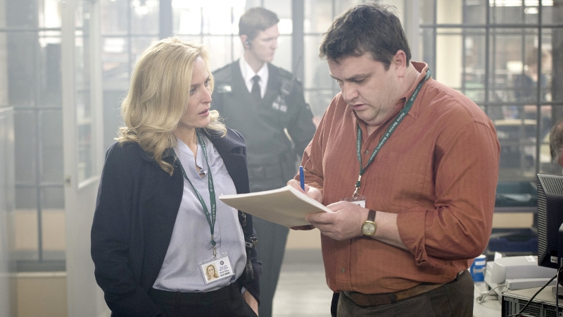 Gillian Anderson and Simon Delaney