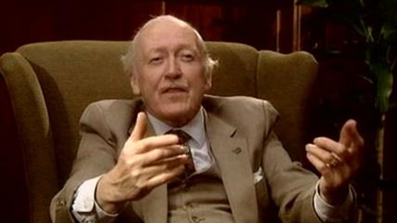 Vincent Dowling was associated with the Abbey Theatre from 1953 to 1990 as an actor, director and artistic director