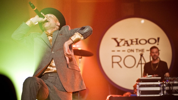 Macklemore & Ryan Lewis stay top with Can't Hold Us