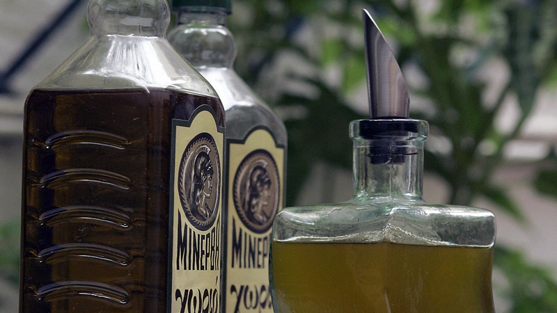 Restaurant customers will only be allowed to use oil from non-refillable bottles with proper content labelling