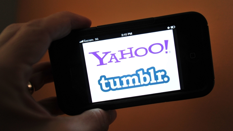 Splash page for Yahoo and blogging platformTumbler seen on an iPhone