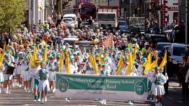 A general view of the riders as they make their way through Nenagh town centre for the start of stage three