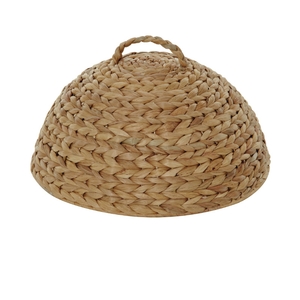 Next food cover, €16, available in stores or online.