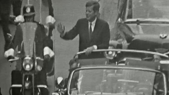 President Kennedy travels up Dame Street (1963)
