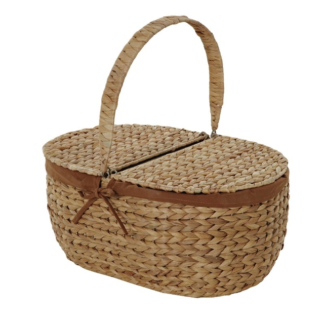 Next picnic basket, €34. Available in stores and online.