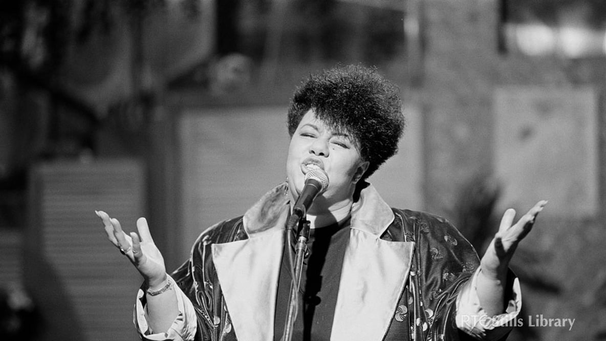 Singer on 'Ryantown' in 1994 but who is she?