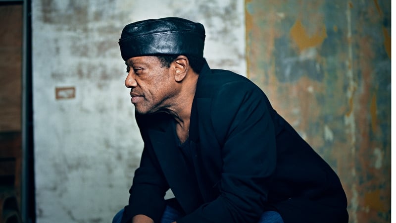 Womack teams up with Stevie Wonder and Rod Stewart on new album