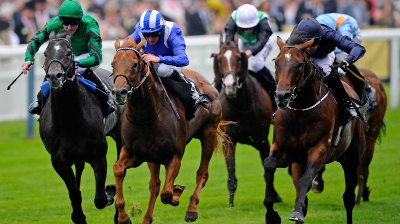 Declaration Of War (r) goes on to win at the Royal meeting