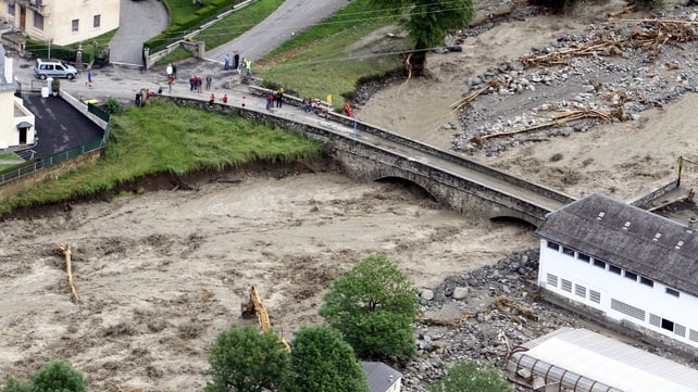 The flooded river of Luz-Saint-Sauveur