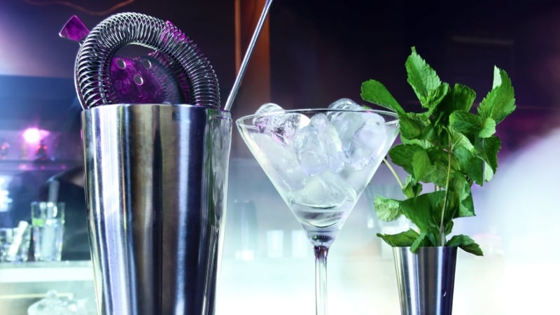 For week five of our guest blogger series, Joanne from Stitch & Bear creates cocktail classics...